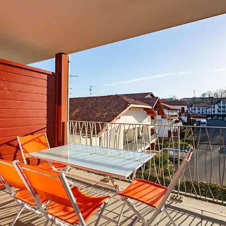 Moderne A 300m De La Avec Terrasse Et Parking Securise - Fr-1-2-417 * 앙다이